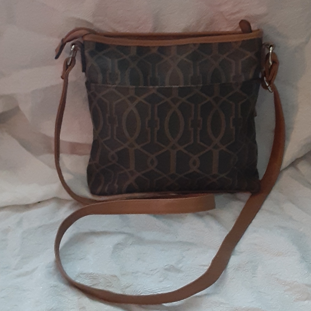 Classic brown leather Crossbody purse